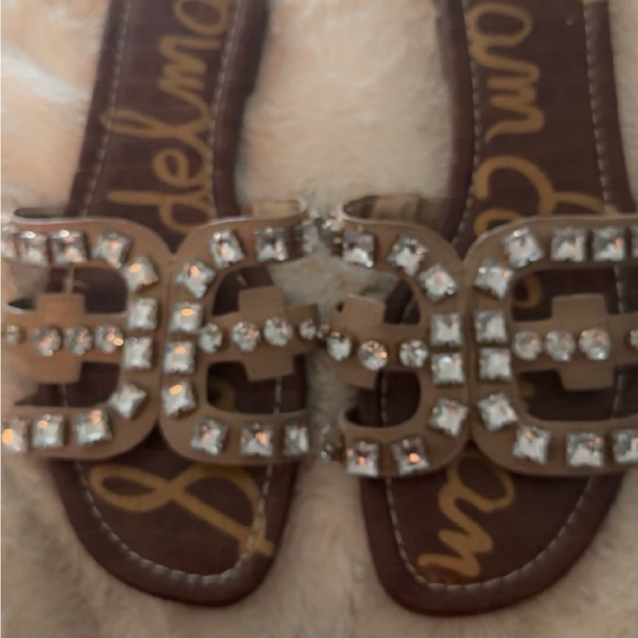 Sam Edelman flats what studs - Picture 3 of 4